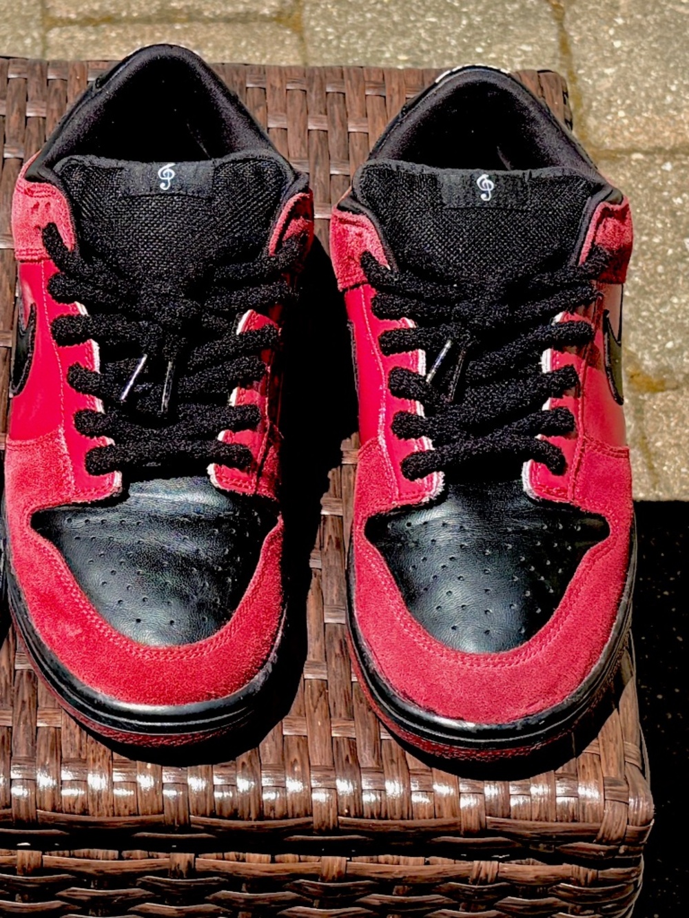 Size 10.5 Nike SB Dunk Low "Milli Vanilli" 2007 Release